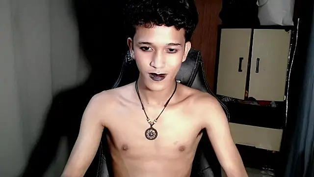 hugekenbigcock live sex cam