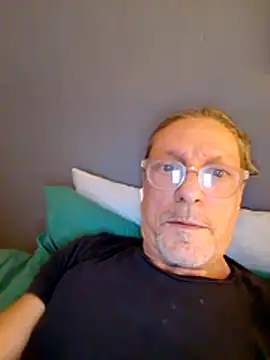 Deddyitalia3p's cam snapshot