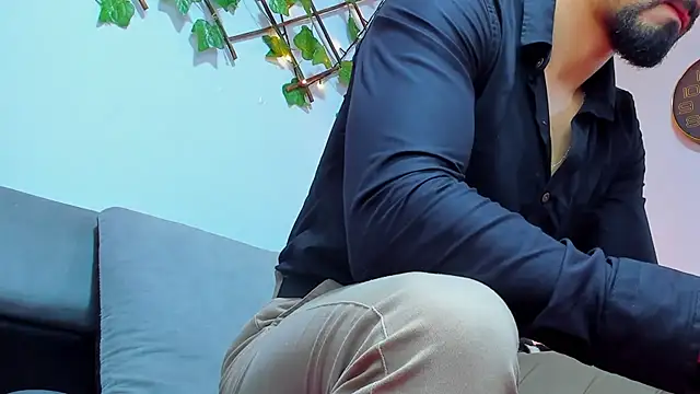 MAXIMUS_MASTER_'s cam snapshot