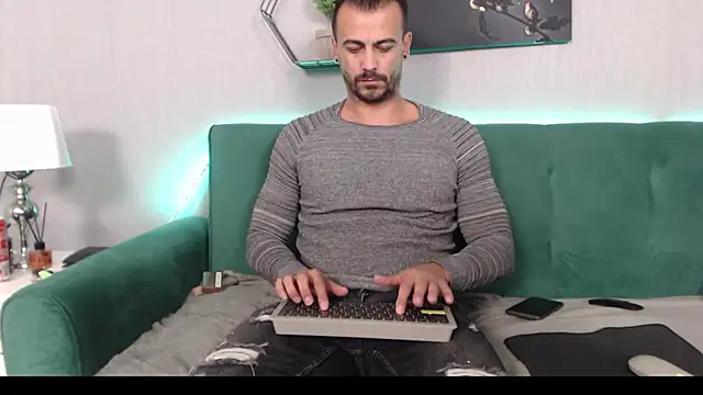 RyanVibe's cam snapshot