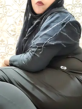 Indian-Nazia live sex cam