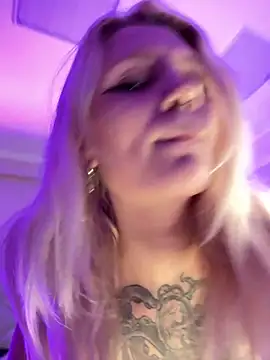 TeaseKitten live sex cam