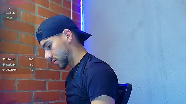 Leandro_valenzuela live sex cam