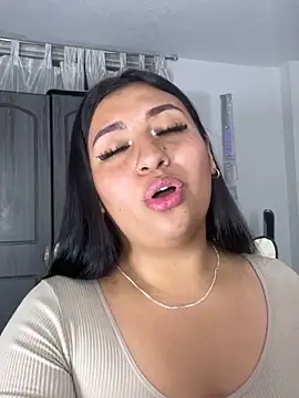 Issa_Santana live sex cam