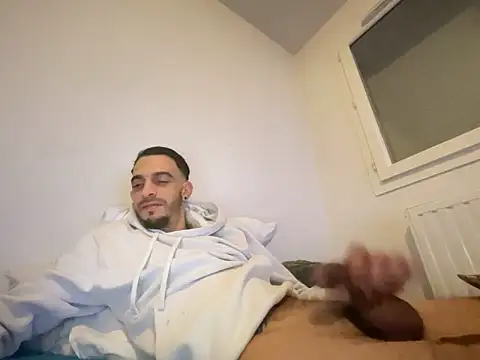 Rebeu313 live sex cam