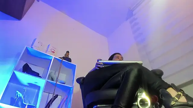 charlotte_joliedart live sex cam