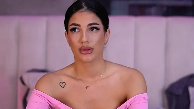 RaisaKali live sex cam