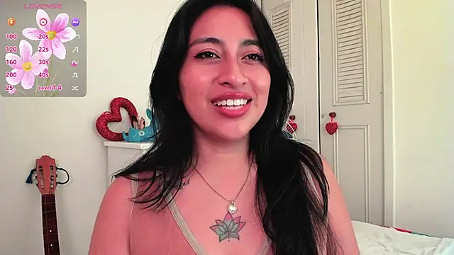 LisaHadwin live sex cam