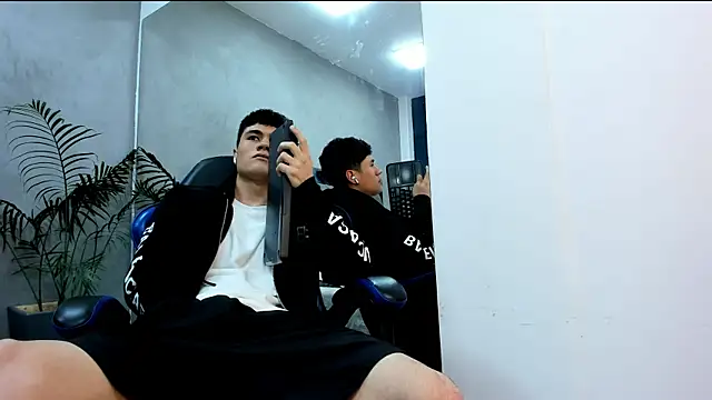 roan_birkin's cam snapshot