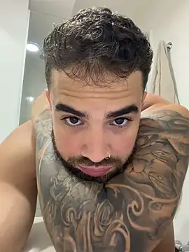 Paul_Phoenix's cam snapshot