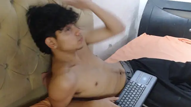 alice_julls's cam snapshot