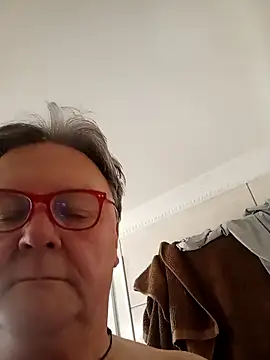 anderejj's cam snapshot