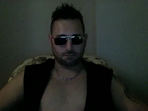 ateslierkek_'s cam snapshot