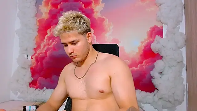 AlexPiersss's cam snapshot