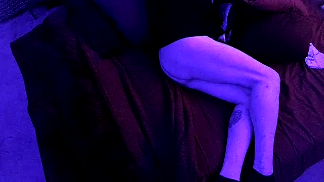 Time2playN303party's cam snapshot