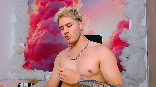 AlexPiersss's cam snapshot