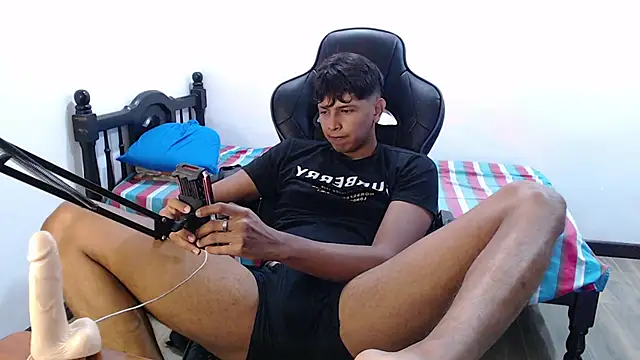 alex_245711's cam snapshot