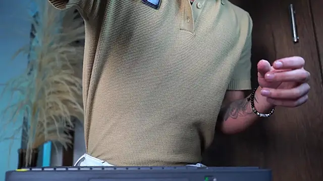 Josep_Davies's cam snapshot