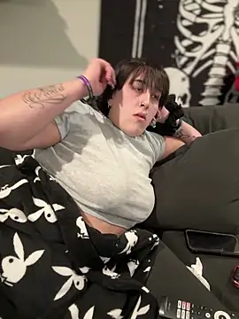 ThicBunz live sex cam