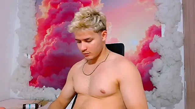 AlexPiersss's cam snapshot