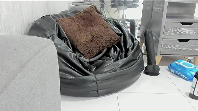 Almaazz live sex cam