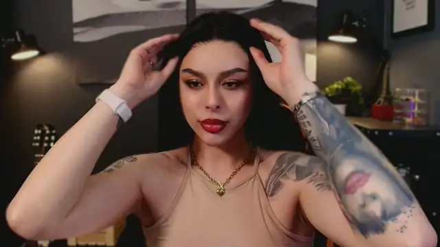 callmeLUNA live sex cam