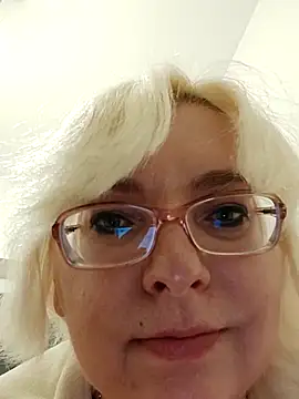 VikaKing live sex cam