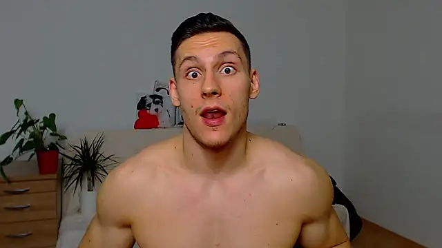 ZeinMiracles live sex cam