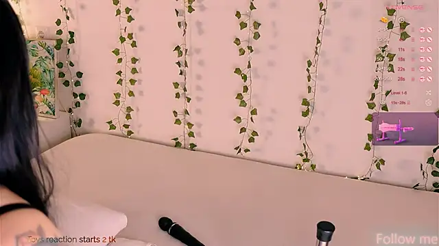 CarlyMilton live sex cam