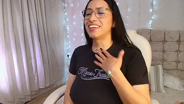 iriina_hotbusty live sex cam