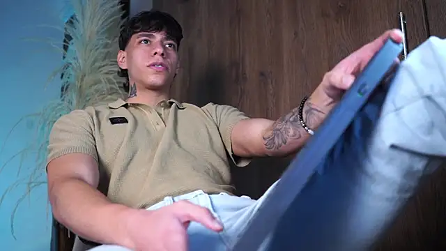 Josep_Davies live sex cam