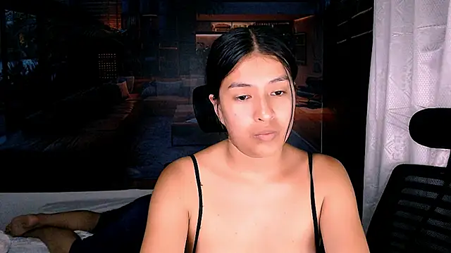 Charly_and_laura live sex cam