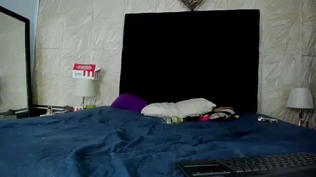 ChanelleJohnson_ live sex cam