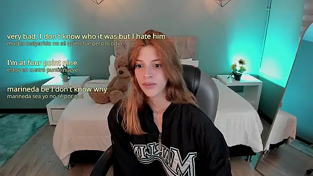 Nora_Vennucci live sex cam