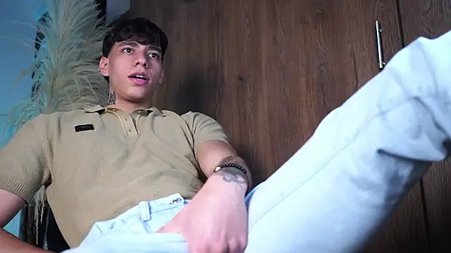 Josep_Davies live sex cam