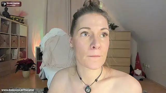 ilucyme live sex cam