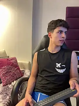 AdrianRinaldi live sex cam