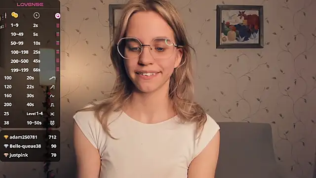 JoanBaggott live sex cam