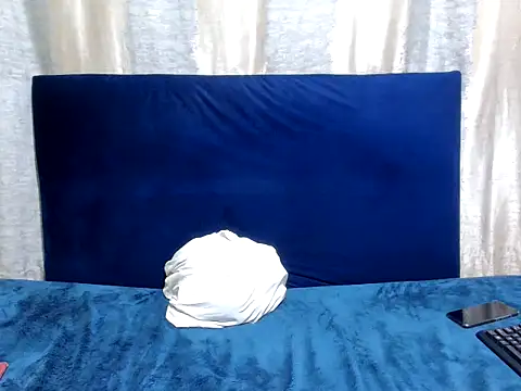 TallHotBae live sex cam