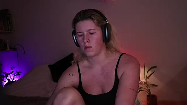 moonamii live sex cam