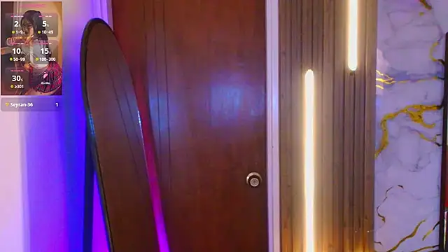 Pleasure_Vibes23 live sex cam