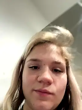 Cutiepiespanks live sex cam