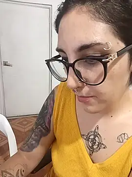 Melinerd live sex cam