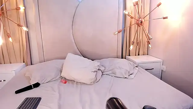 rubyrouge__ live sex cam