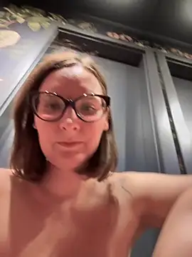 The_Snowwhitee live sex cam