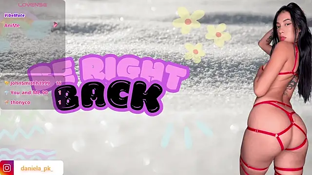 roxy_pk_'s Stripchat show and profile