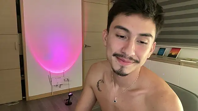 sweettaaron01's cam snapshot