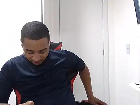 JUNINHOLEKEJR's cam snapshot