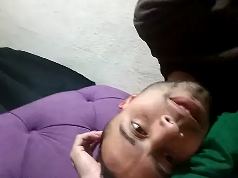 Mich_Stev9524's cam snapshot