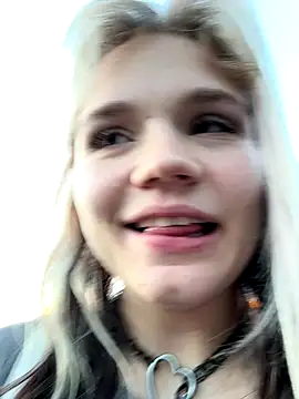 Cutiepiespanks live sex cam